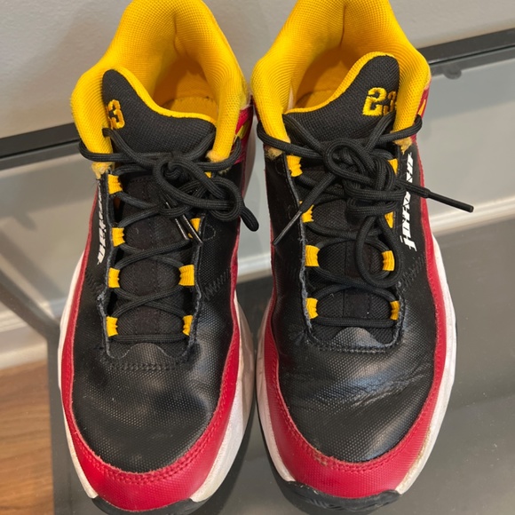 Nike Jordan boys max aura 3 SE size 6 - Picture 3 of 3